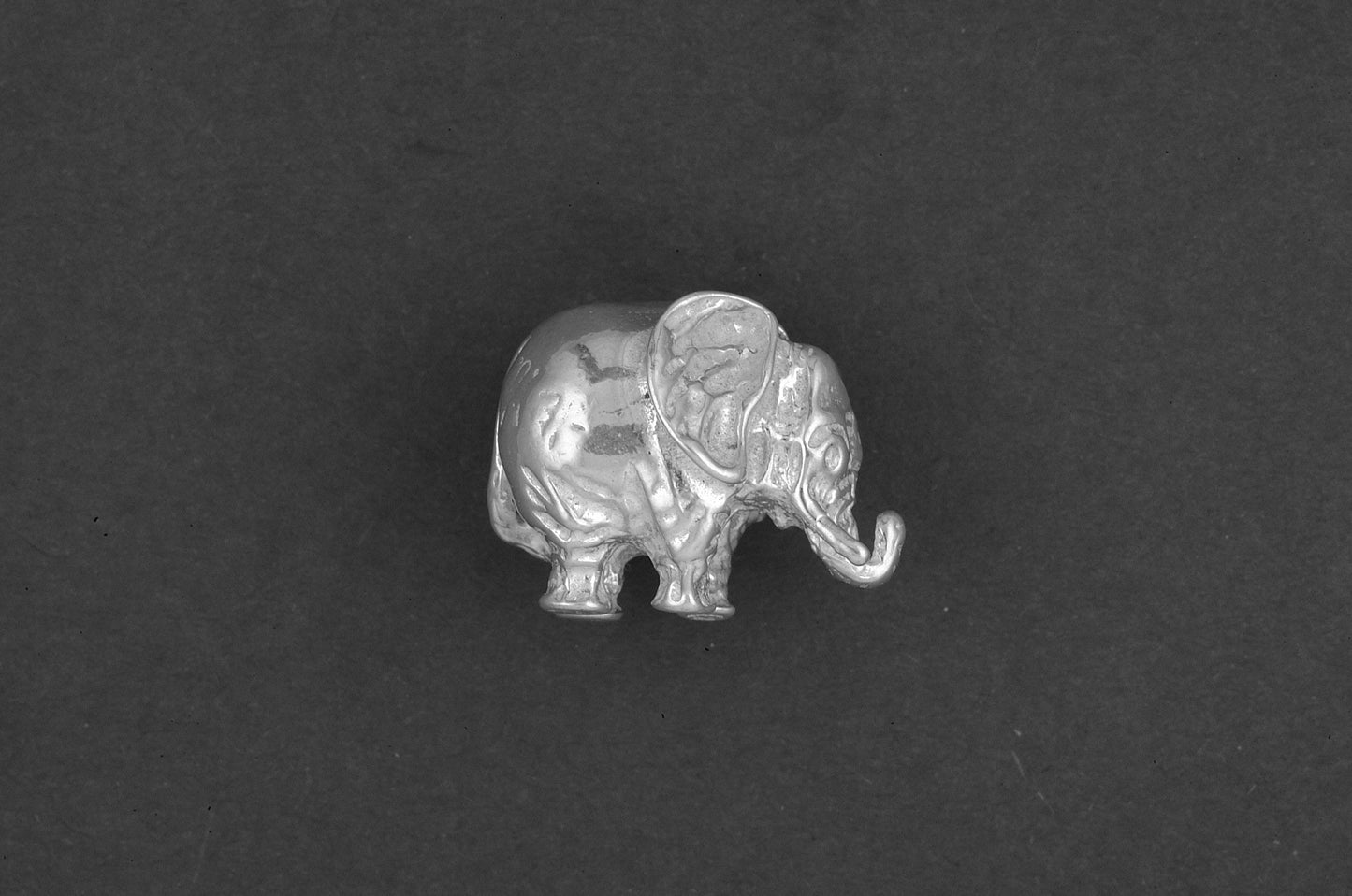Olifant groot - Goud